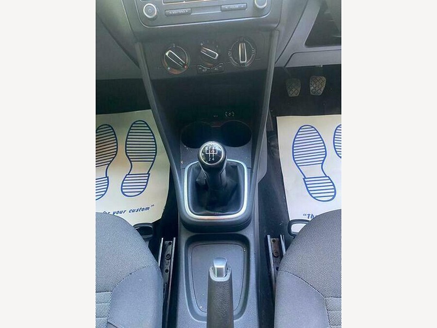 2012 Volkswagen Polo photo 13