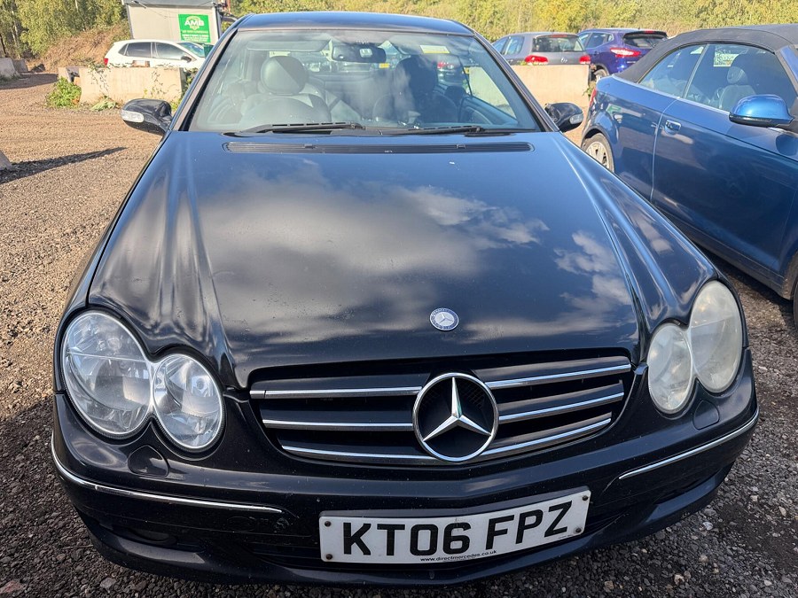 Mercedes-Benz CLK photo 2