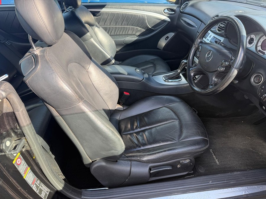 2006 Mercedes-Benz CLK photo 9