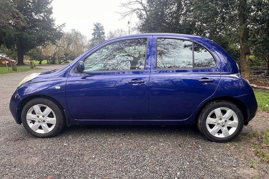 2003 Nissan Micra photo 4