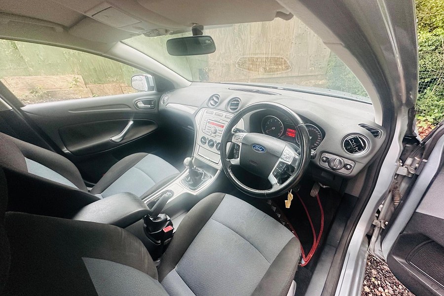 2009 Ford Mondeo photo 12