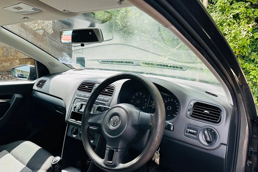 2011 Volkswagen Polo photo 8