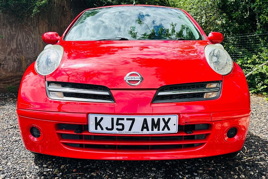 Nissan Micra photo 2