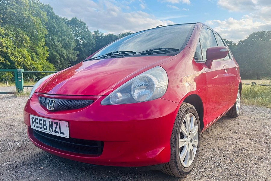 Honda Jazz photo 2