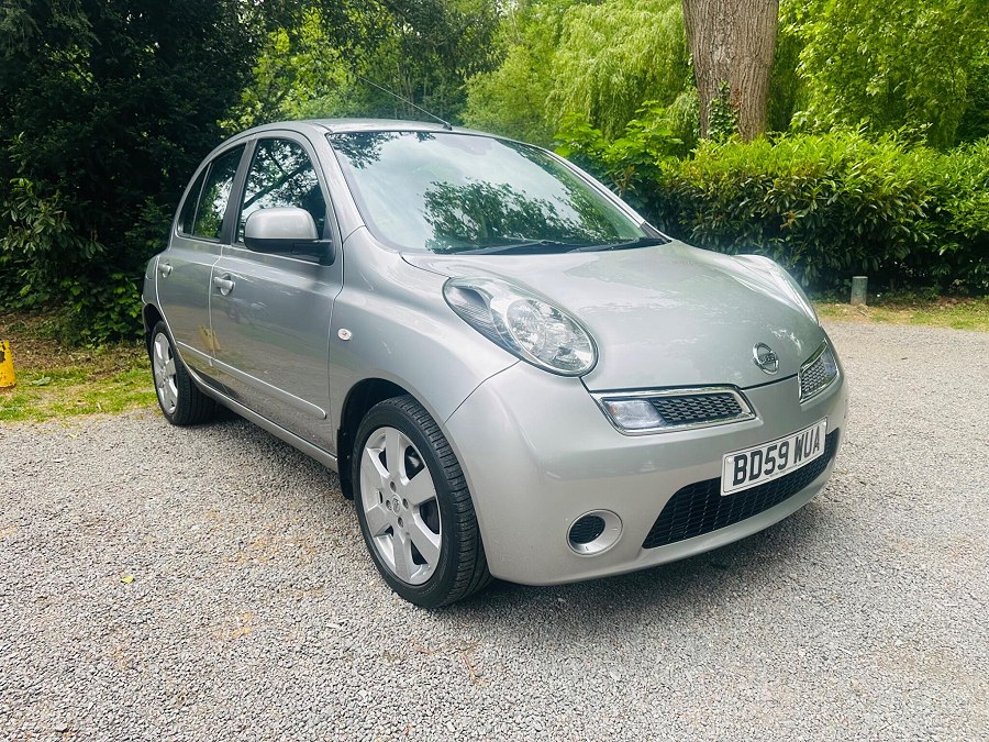 Nissan Micra photo 2