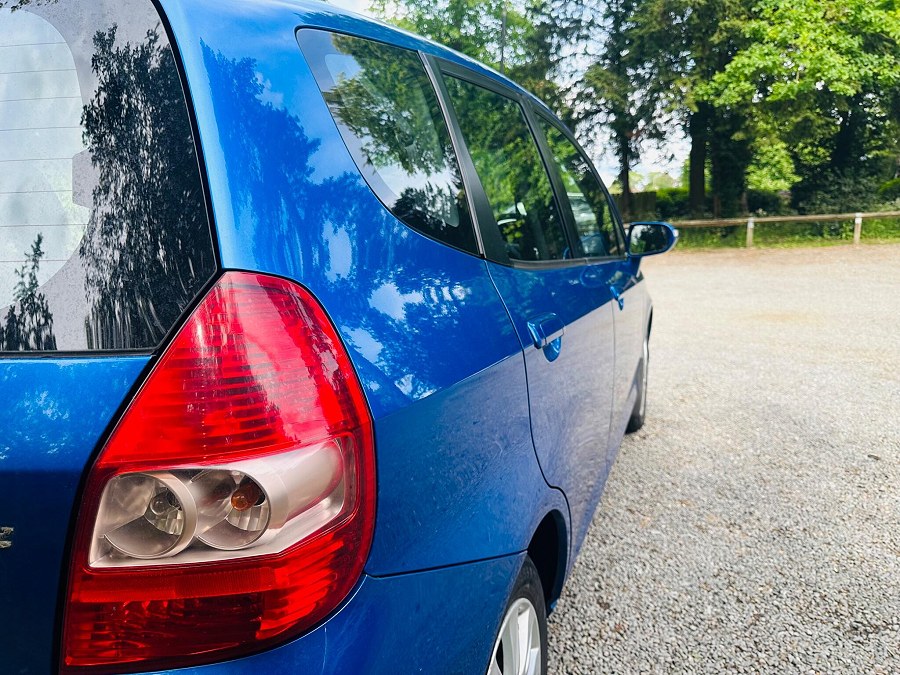 2005 Honda Jazz photo 12