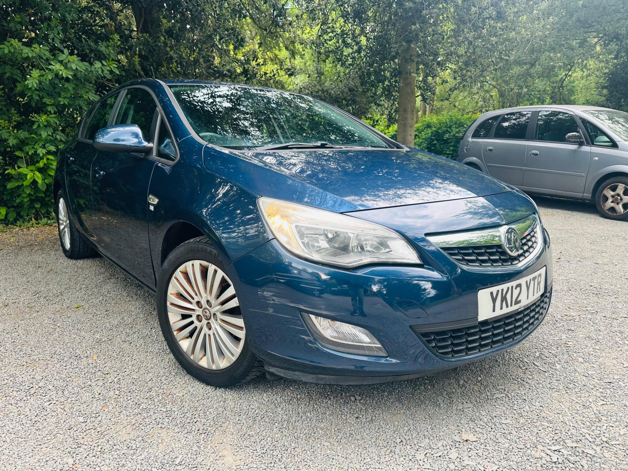 2012 Vauxhall Astra 1.6 16v Excite Euro 5 5dr for sale at Aviator Motors Ltd