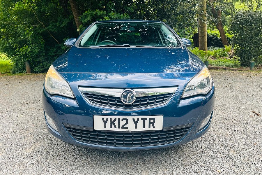Vauxhall Astra photo 2