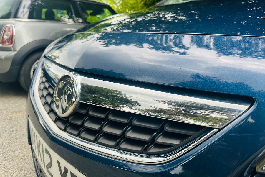 2012 Vauxhall Astra photo 3
