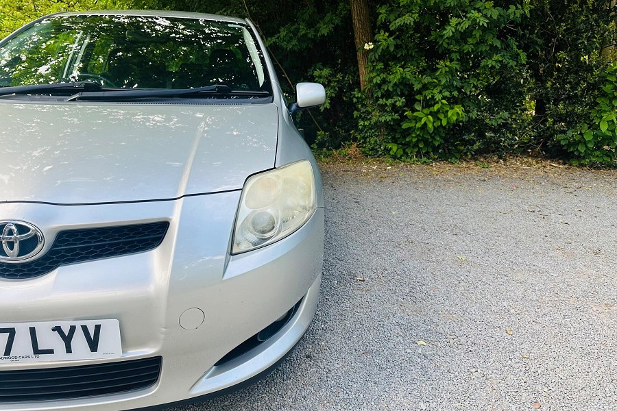 2007 Toyota Auris photo 11