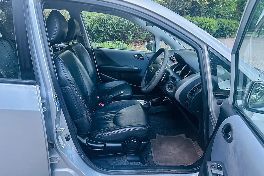 2005 Honda Jazz photo 9