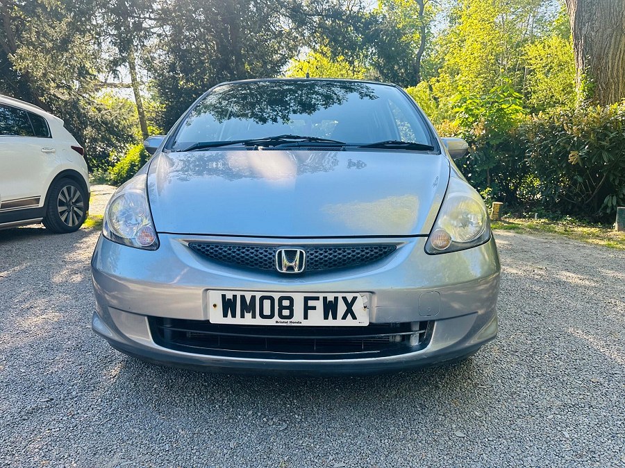 Honda Jazz photo 2