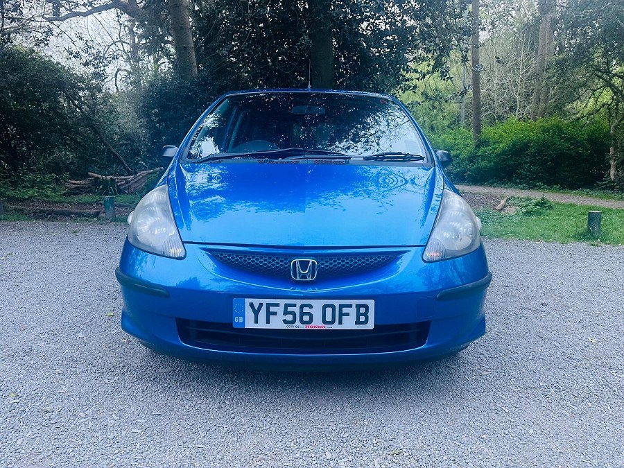 Honda Jazz photo 2