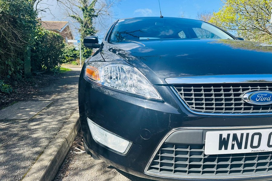 2010 Ford Mondeo photo 12