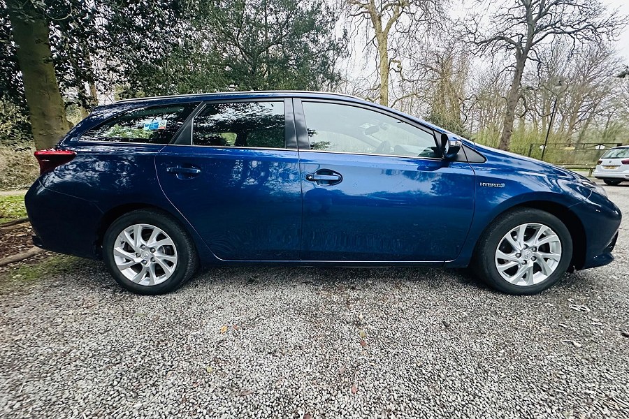 2016 Toyota Auris photo 7