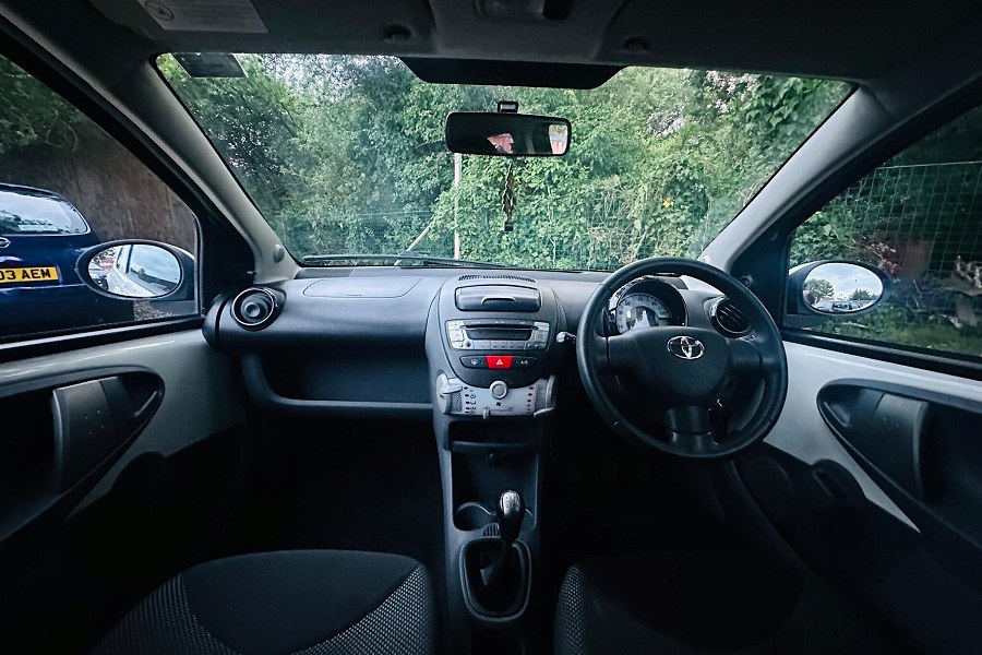 2011 Toyota AYGO photo 14