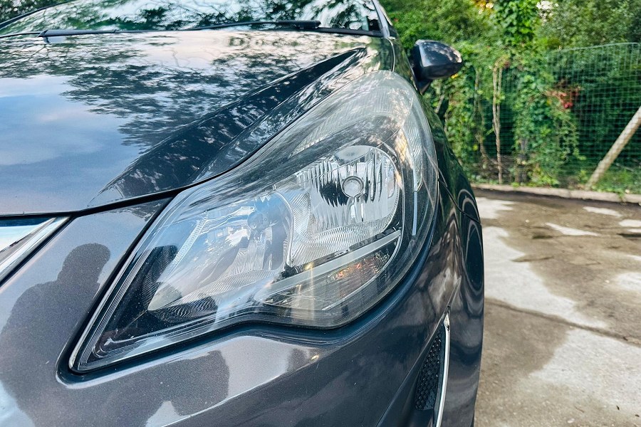 2015 Vauxhall Corsa photo 11