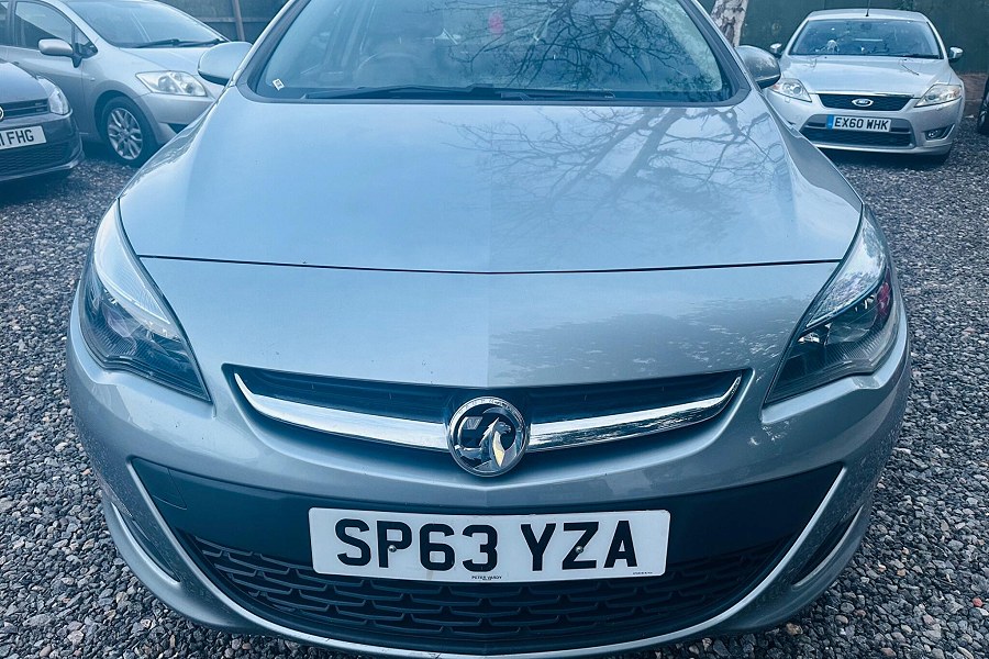 2013 Vauxhall Astra photo 5