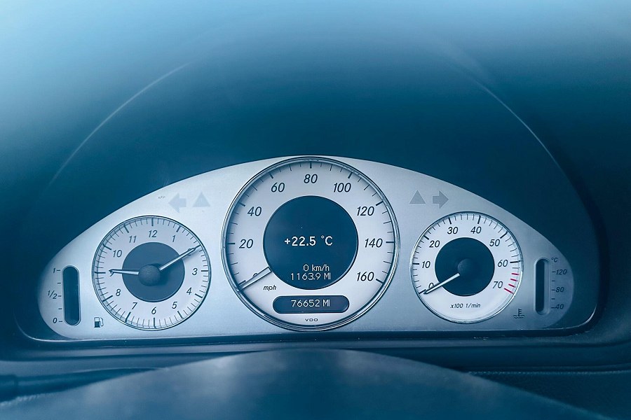 2005 Mercedes-Benz CLK photo 9