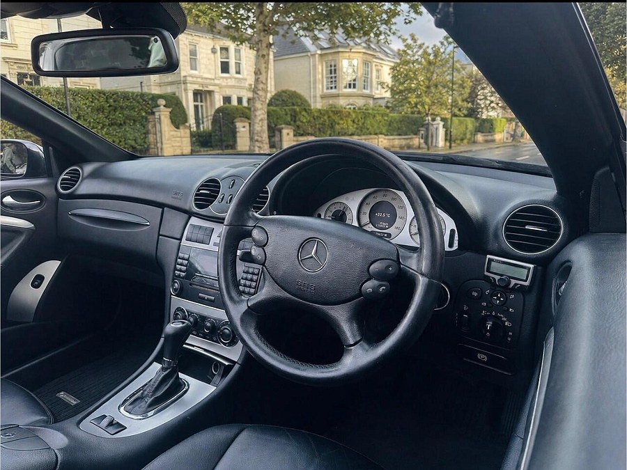 2005 Mercedes-Benz CLK photo 5