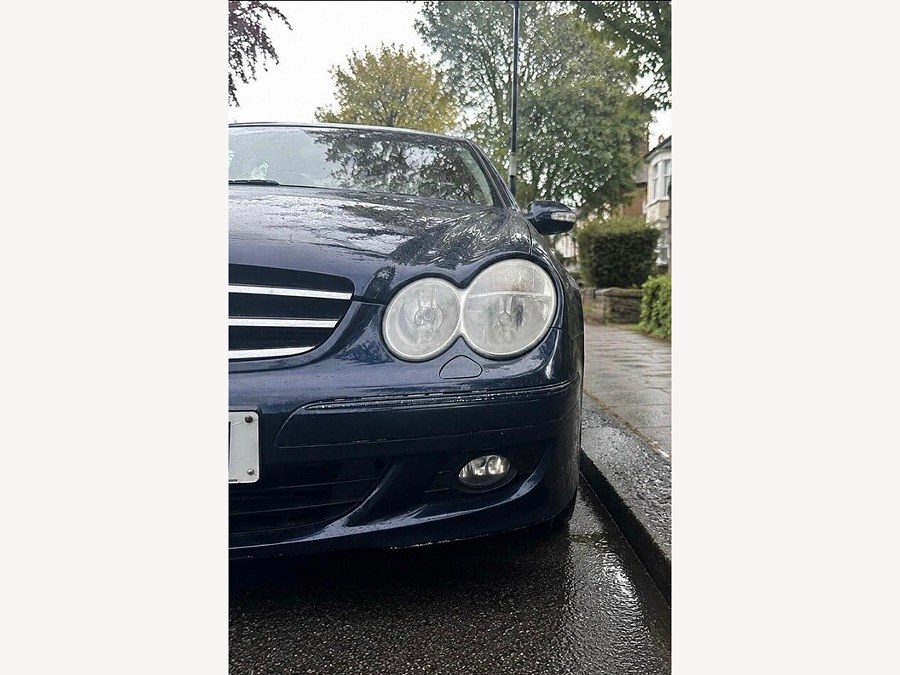 2005 Mercedes-Benz CLK photo 3