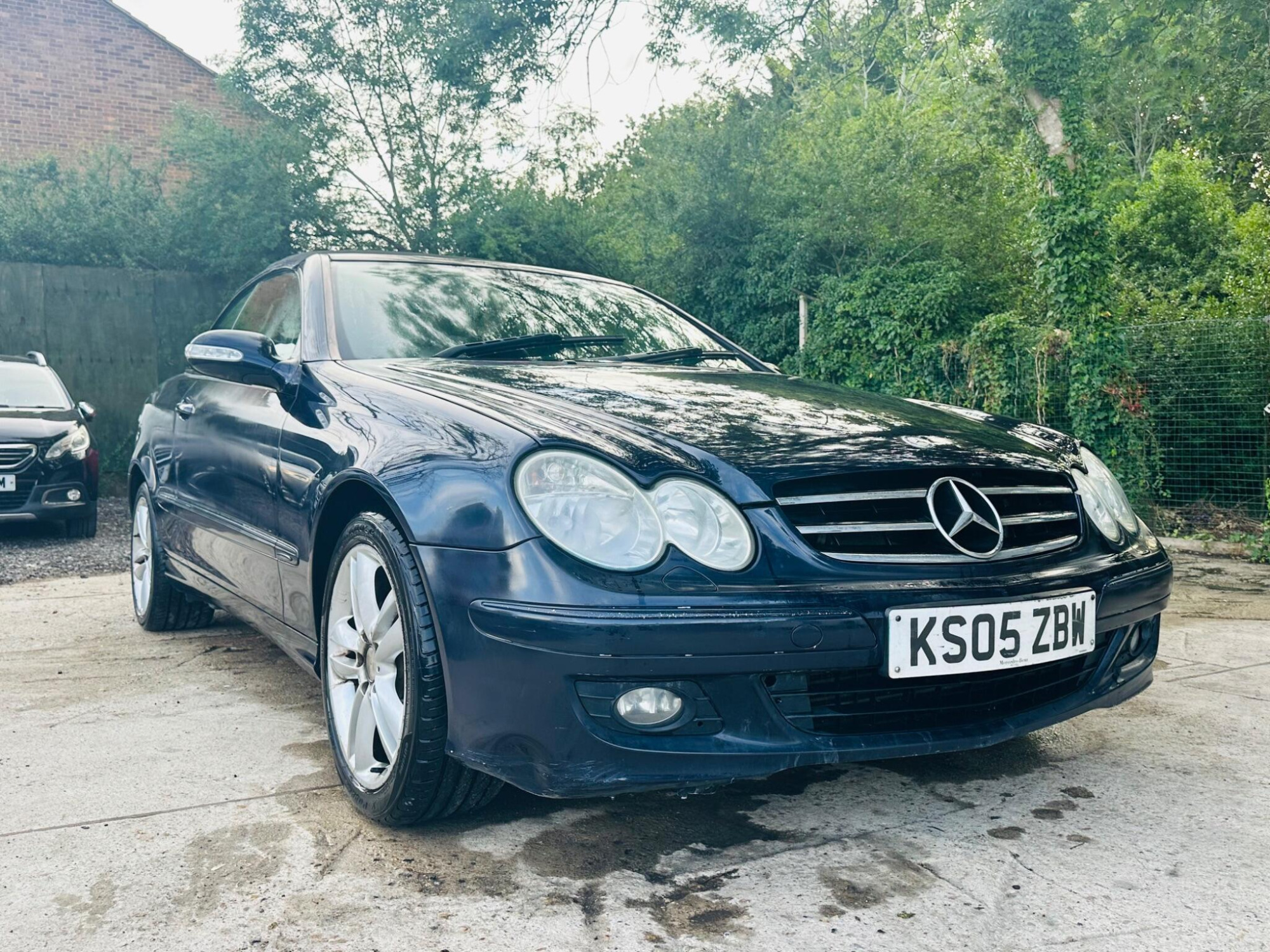 2005 Mercedes-Benz CLK 1.8 CLK200 Kompressor Avantgarde Cabriolet 2dr for sale at Aviator Motors Ltd