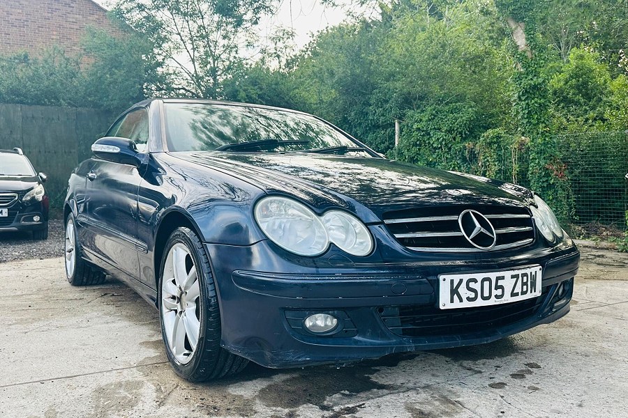 2005 Mercedes-Benz CLK photo 1