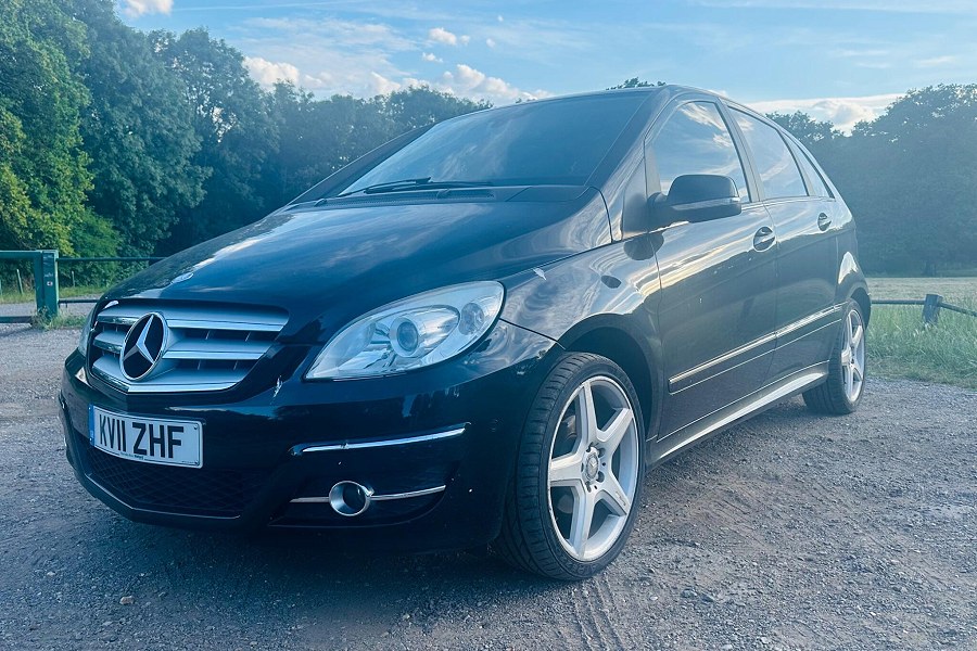 Mercedes-Benz B Class photo 2