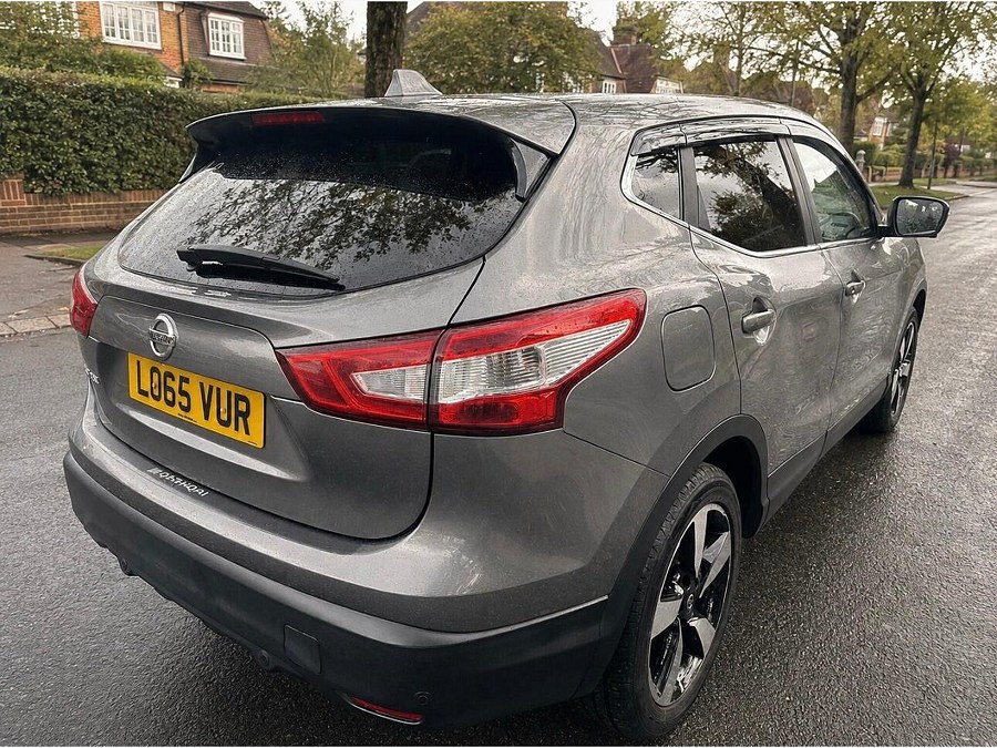 2015 Nissan Qashqai photo 4