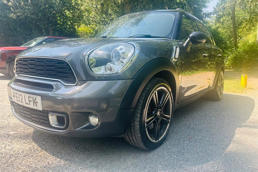 MINI Countryman photo 2