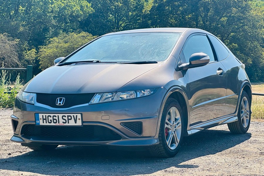 Honda Civic photo 2