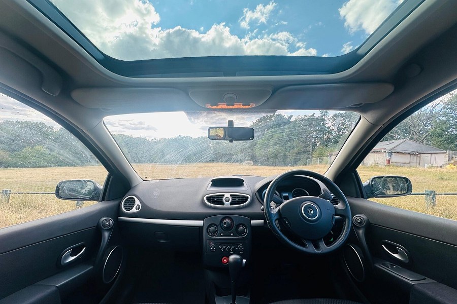 2007 Renault Clio photo 14