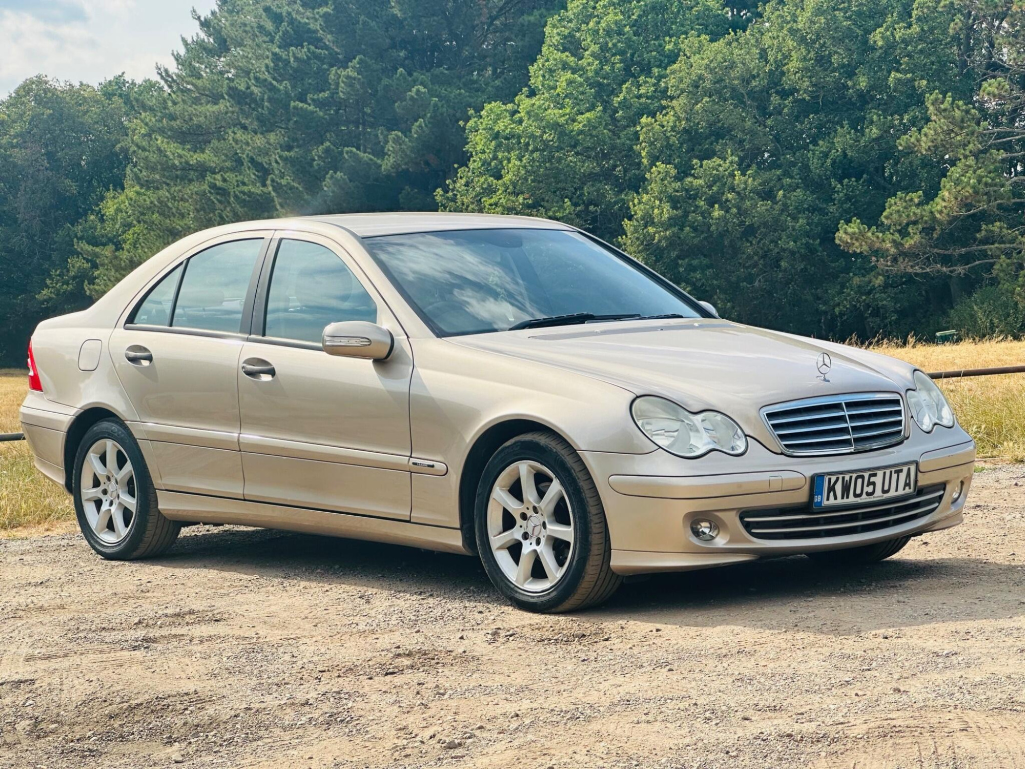 2005 Mercedes-Benz C Class 1.8 C180 Kompressor Classic SE 4dr for sale at Aviator Motors Ltd