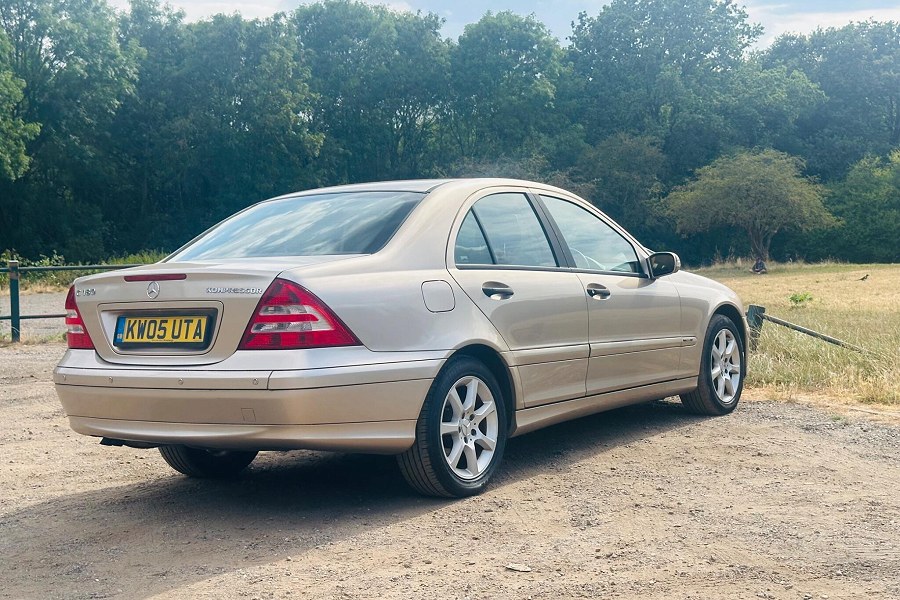2005 Mercedes-Benz C Class photo 4