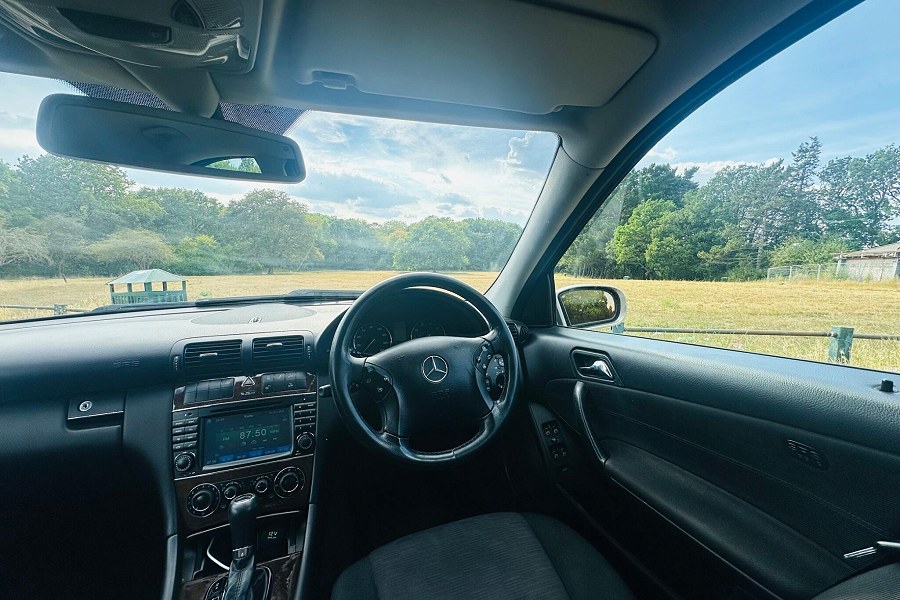 2005 Mercedes-Benz C Class photo 14