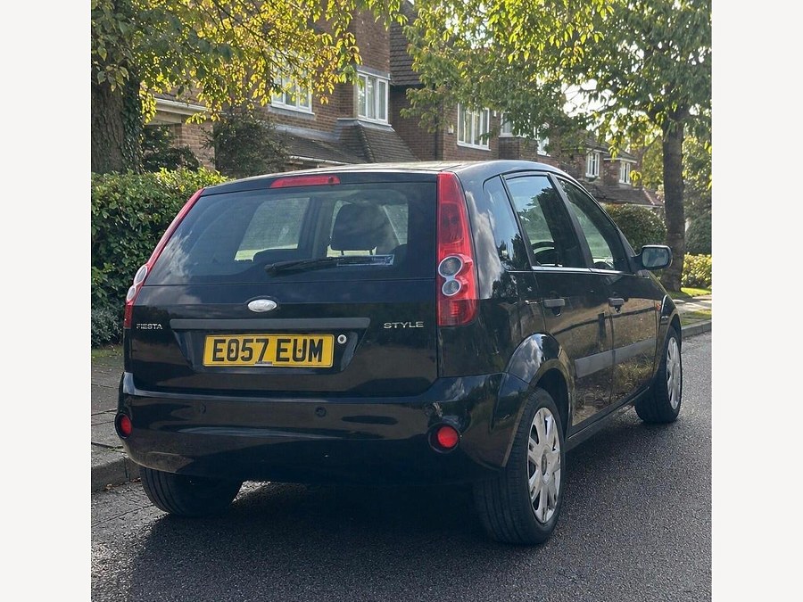 2007 Ford Fiesta photo 3