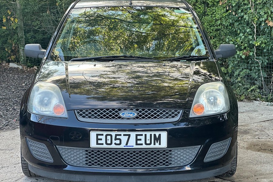 2007 Ford Fiesta photo 2