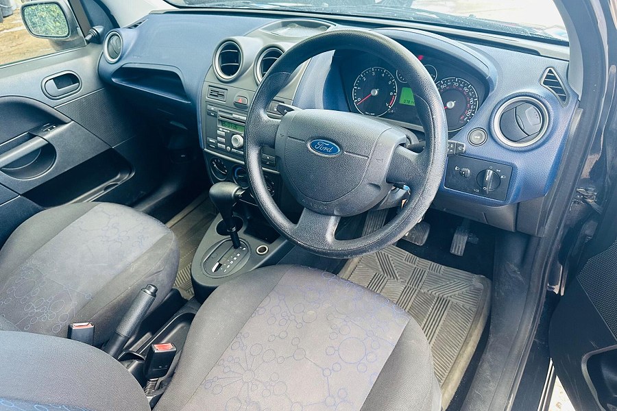 2007 Ford Fiesta photo 8