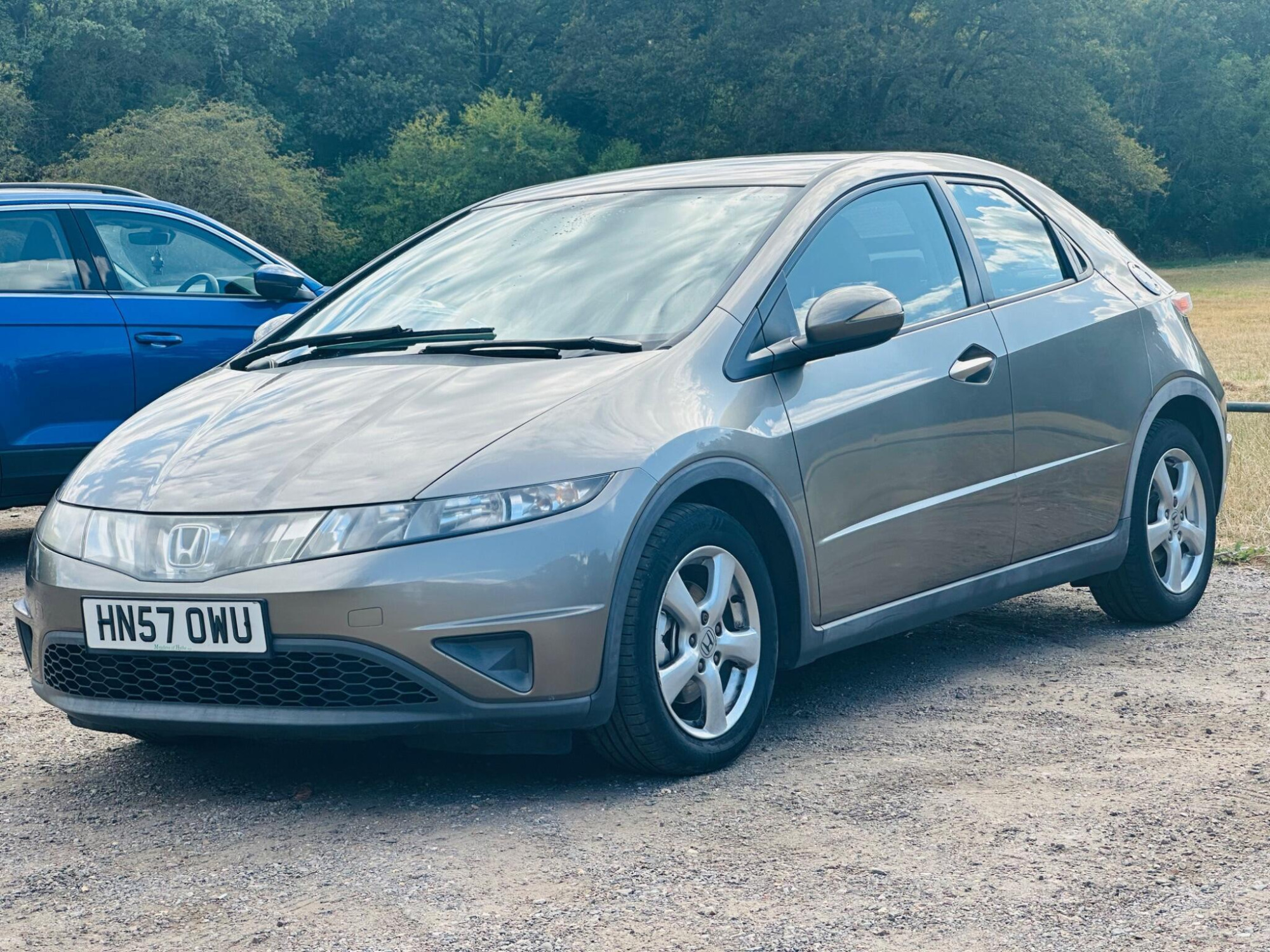 Honda Civic photo 2
