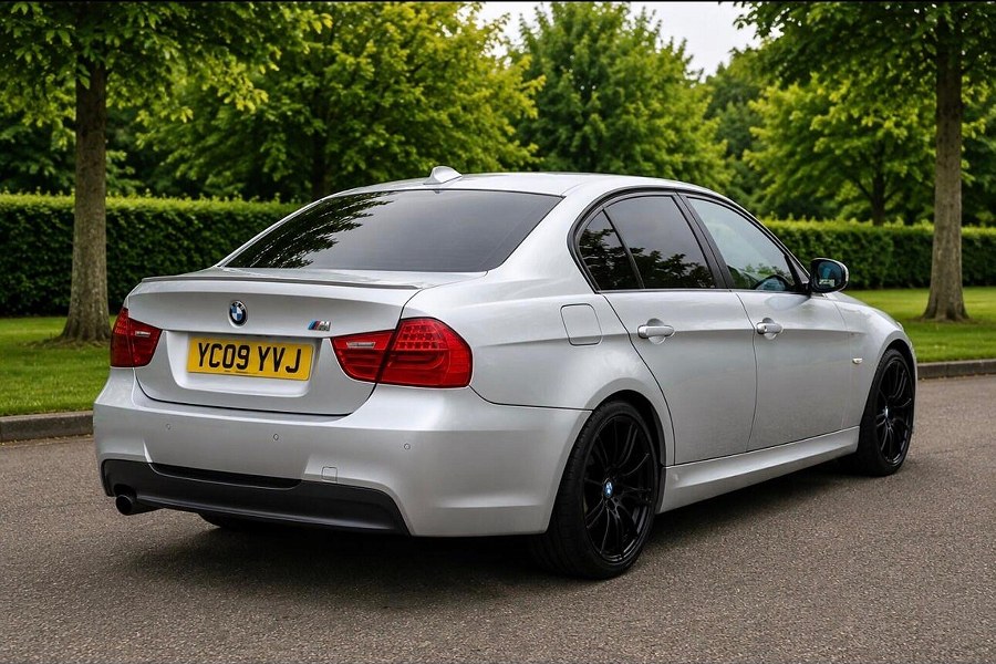 2009 BMW 3 Series photo 8