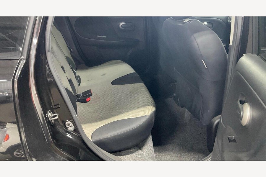 2011 Nissan Note photo 9