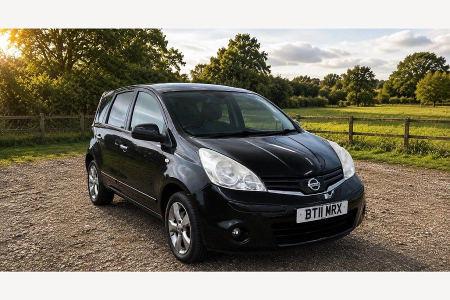 2011 Nissan Note photo 1