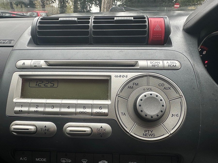 2006 Honda Jazz photo 10