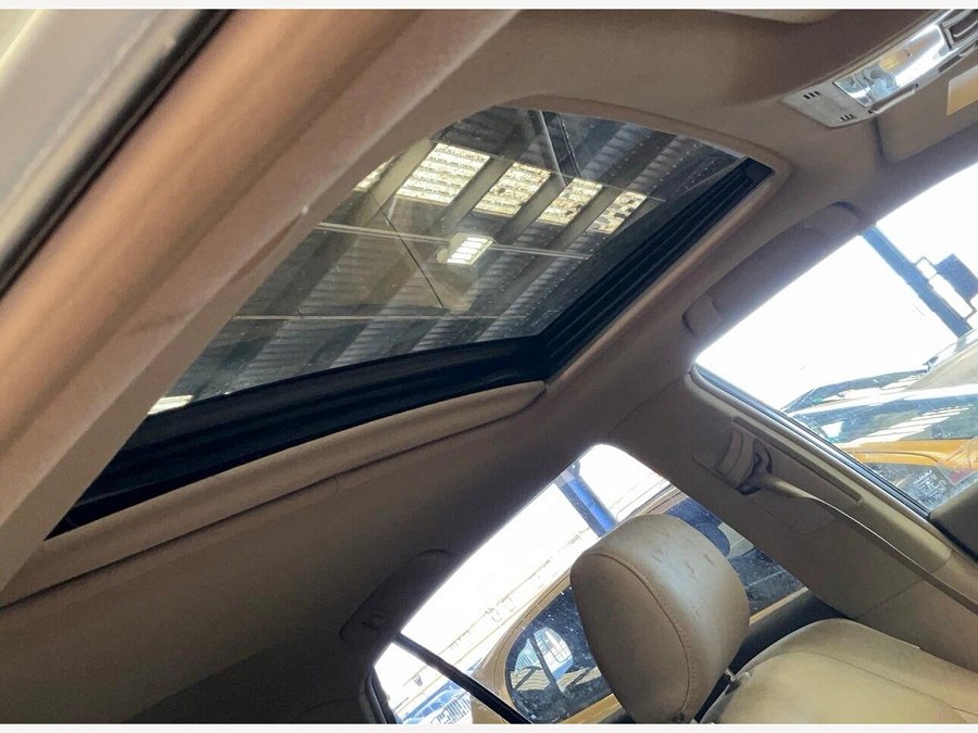 2004 Lexus RX photo 7