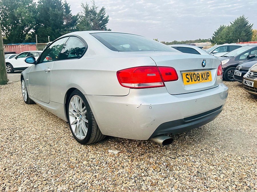 2008 BMW 3 Series photo 11