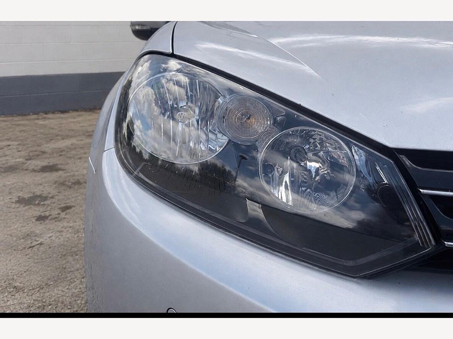 2009 Volkswagen Golf photo 6