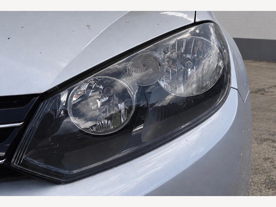 2009 Volkswagen Golf photo 7