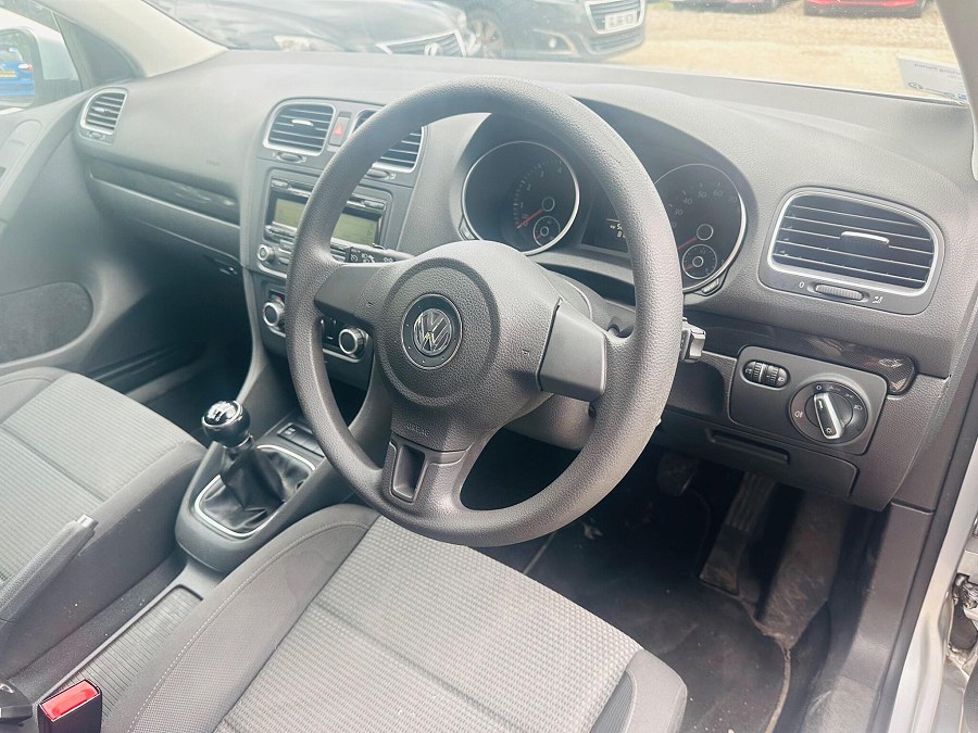 2009 Volkswagen Golf photo 10