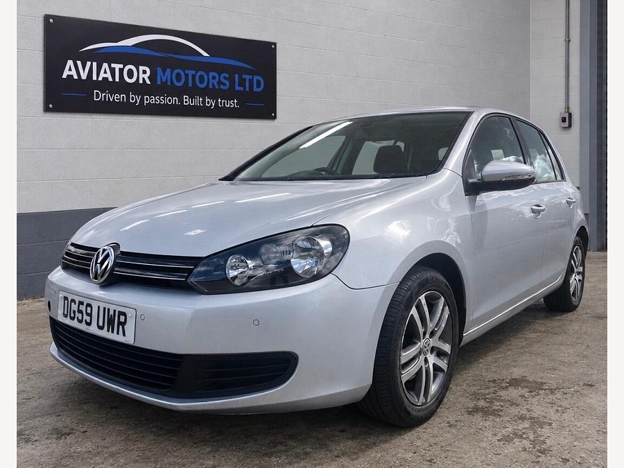 2009 Volkswagen Golf photo 3