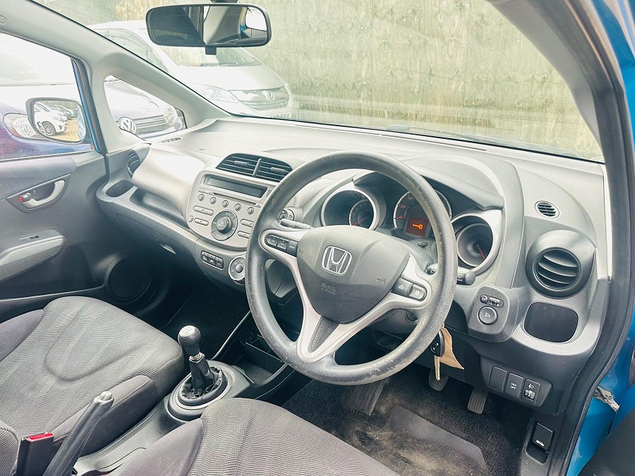 2009 Honda Jazz photo 4